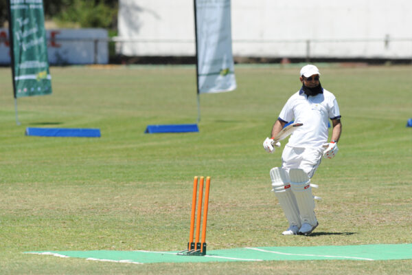 Forum men batting