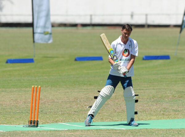 Forum men batting