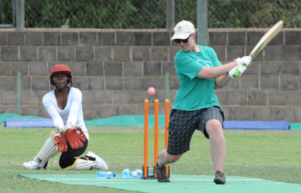 Forum women batting