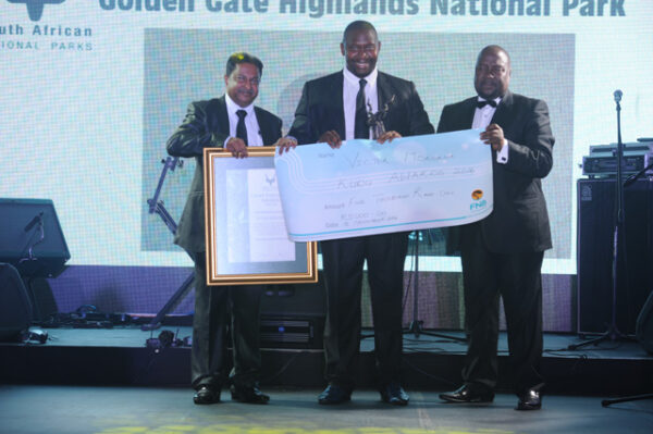 Winner of the CE's Leadership Award, Golden Gate Vivtor Mokoena