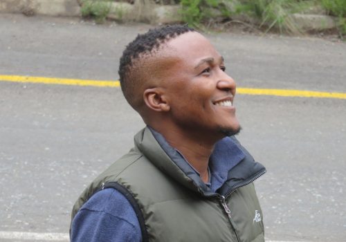 Sala hantle Mohlamatsane