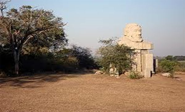 Kruger Statue 01