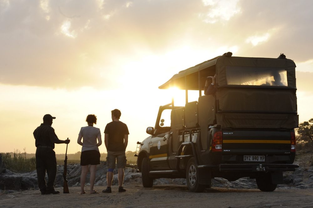 Kruger-Couple-game-drive-Court-SANParks