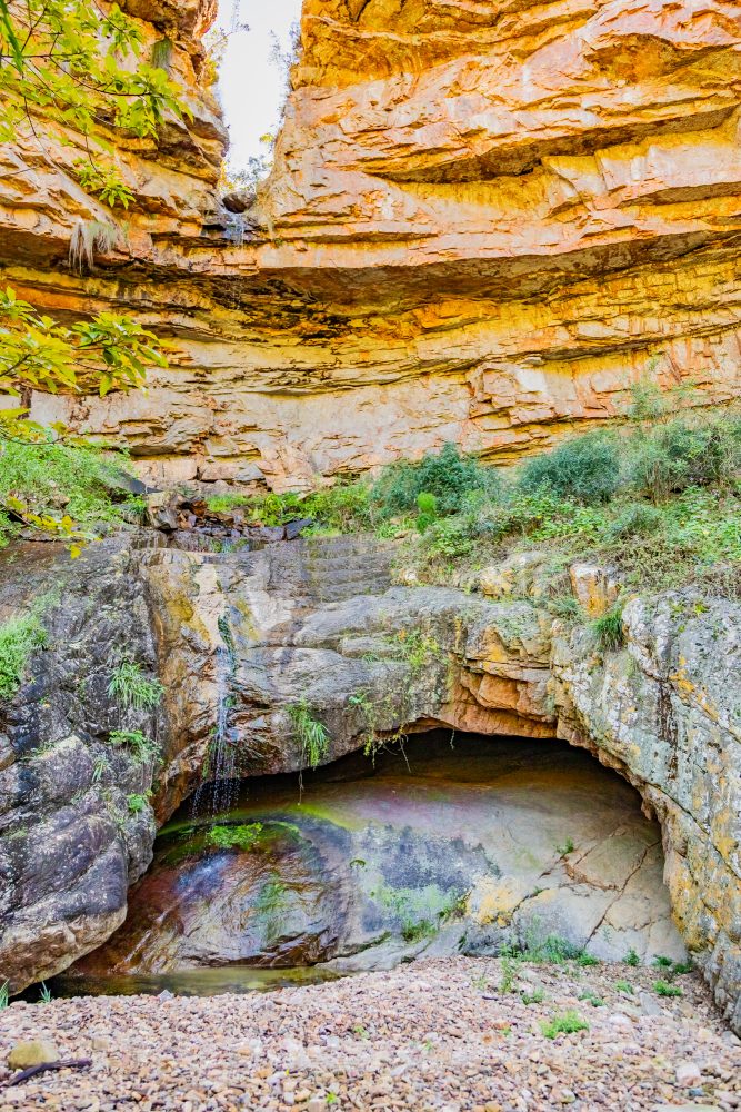 SANPARKS - Addo Elephant NP - Melkhoutboom Cave-251017-26