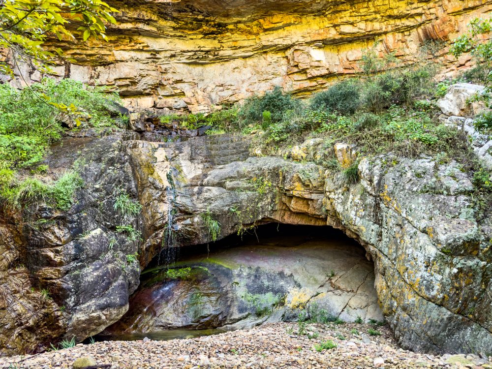 SANPARKS - Addo Elephant NP - Melkhoutboom Cave-251017-32