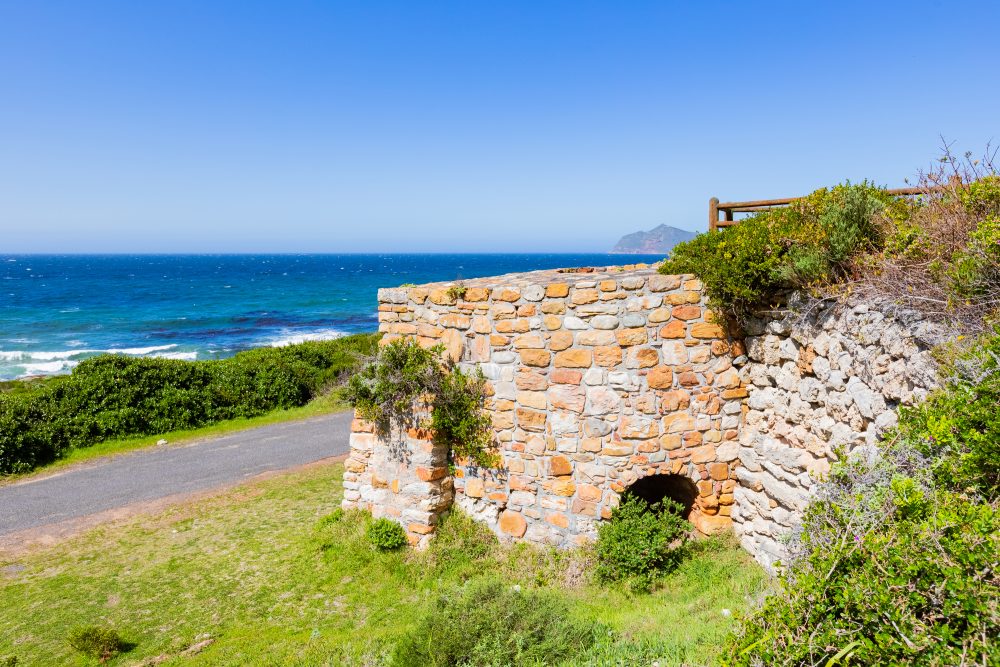 SANPARKS - CAPE - TMNP - Buffelsbay Lime Kiln-250908-13