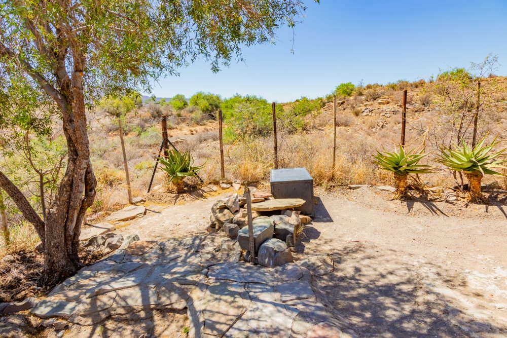 SANPARKS - Karoo NP - Afzaal Cottage-251028-48