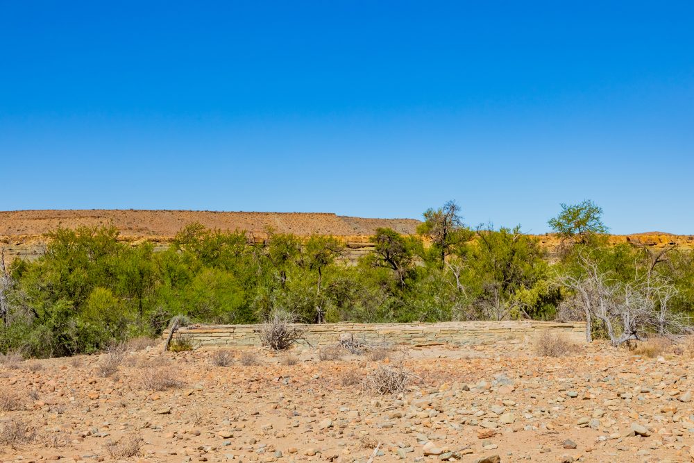 SANPARKS - Karoo NP - Stone Structure - Coral - Kraal-251027-1