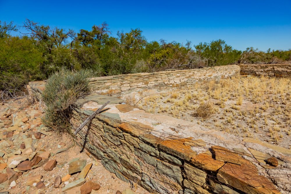 SANPARKS - Karoo NP - Stone Structure - Coral - Kraal-251027-6