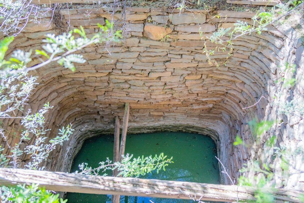 SANPARKS - Karoo NP - Waterwell 1 and 2-251027-16