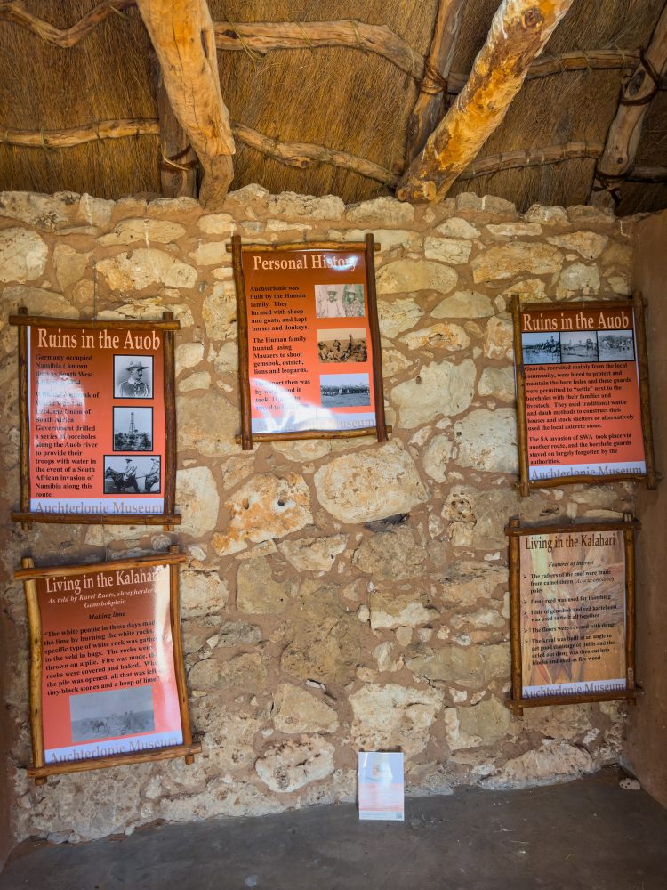 SANPARKS - Kgalagadi - Auchterlonie-Jaggers Home-260217-115