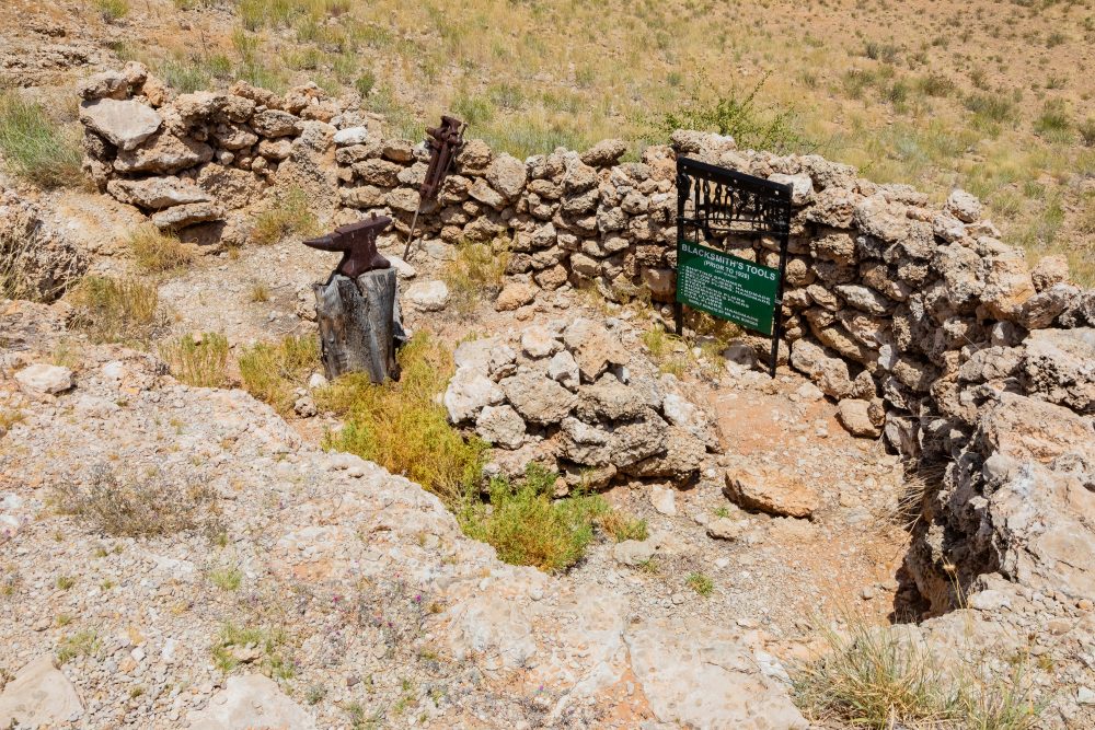 SANPARKS - Kgalagadi - Auchterlonie-Jaggers Home-260217-45