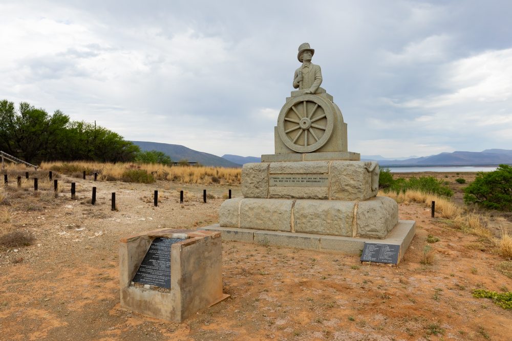 SANPARKS - Camdeboo NP - Andries Pretorius Monument-251024-18