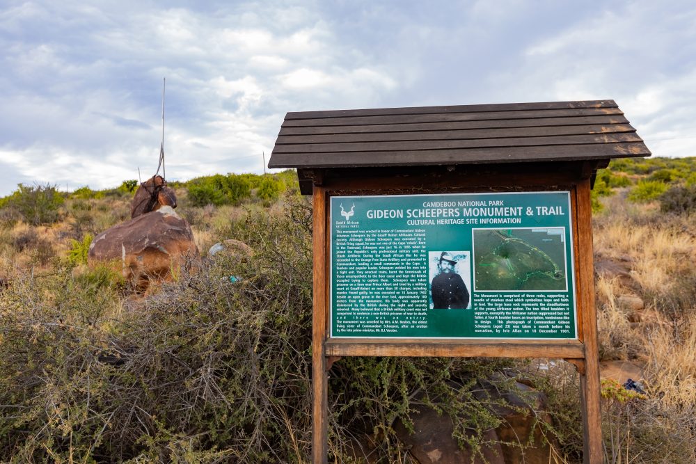 SANPARKS - Camdeboo NP - Gideon Scheepers Monument-251024-1