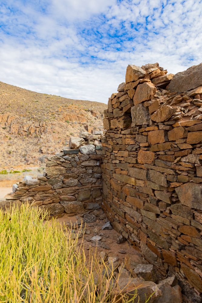SANPARKS - Namaqua NP - Wildeperdhoek Pass Prison Ruins-260203-16