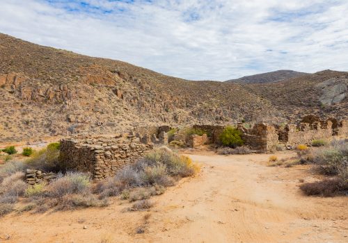 Wildeperdhoek Pass Prison Ruins