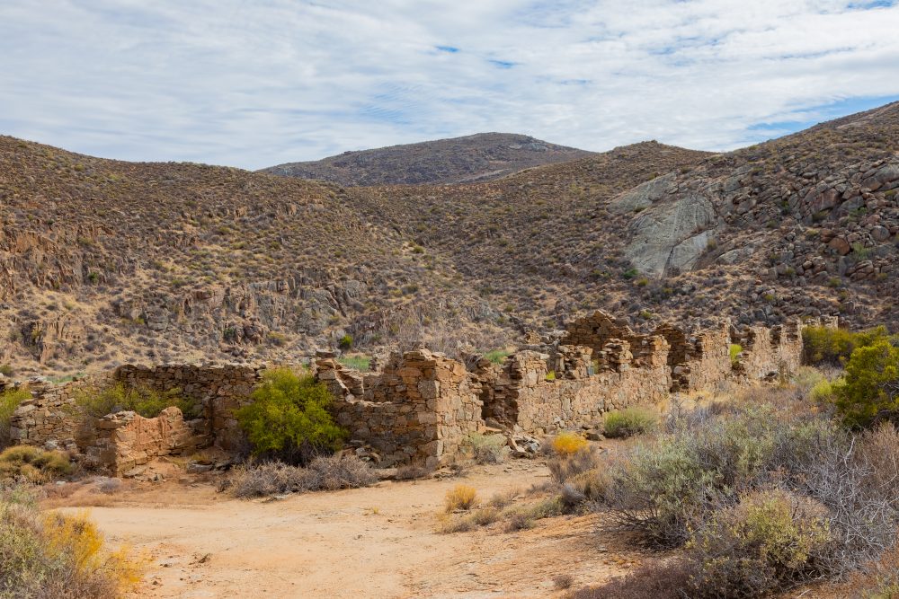 SANPARKS - Namaqua NP - Wildeperdhoek Pass Prison Ruins-260203-8
