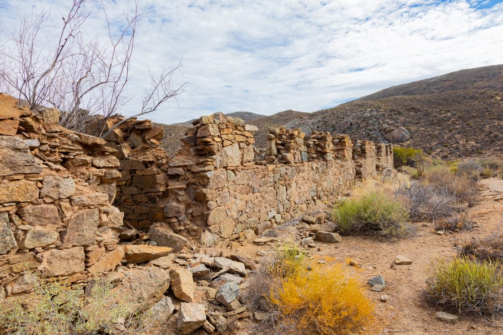 SANPARKS - Namaqua NP - Wildeperdhoek Pass Prison Ruins-260203-9