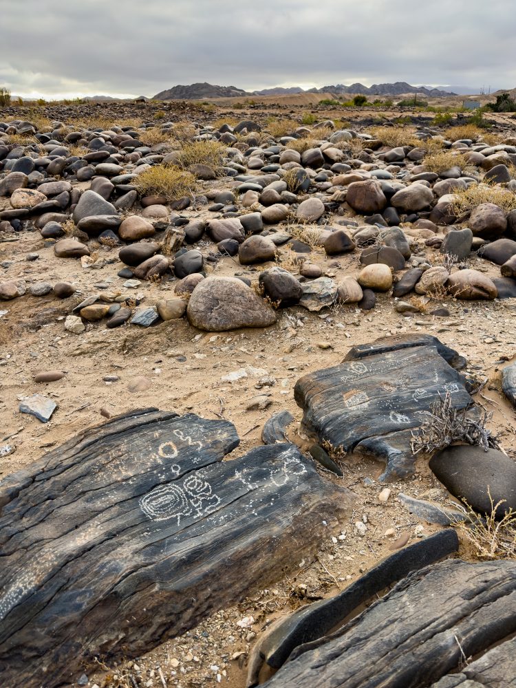 SANPARKS - Richtersveld - Orange River Petroglyph-260210-11